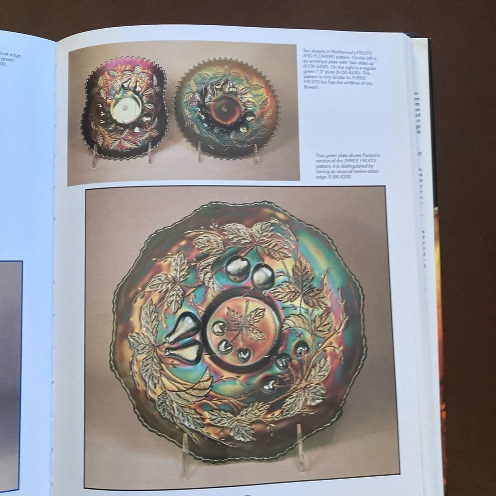 Carnival Glass - The Magic and the Mystery by Thistlewood - Hardback 1998 - Picture 7 of 13